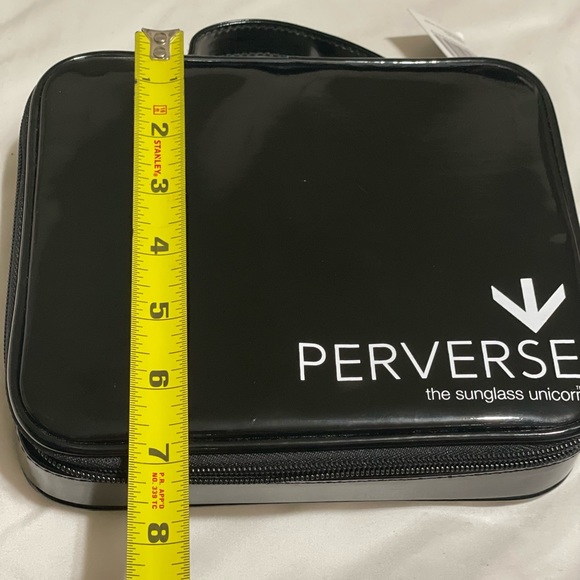 Black “Vain”Perverse eye glasses case - Picture 11 of 13